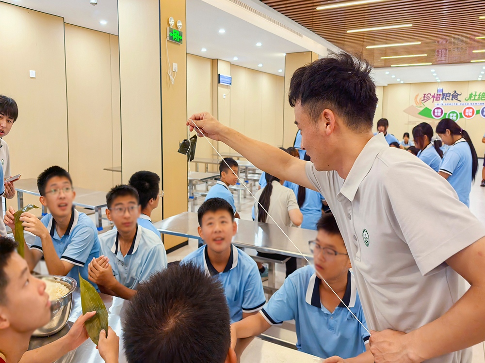 汕头周边纠正叛逆期孩子的学校联系方式