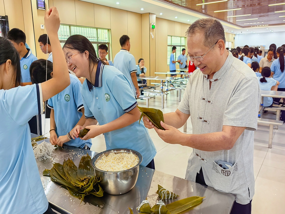 汕头周边纠正叛逆期孩子的学校联系方式